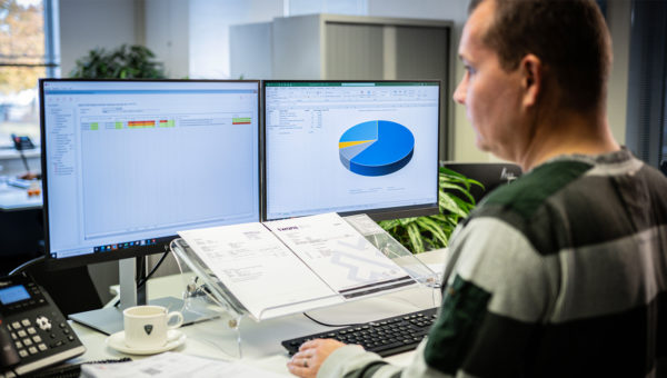 Financial Controller 1